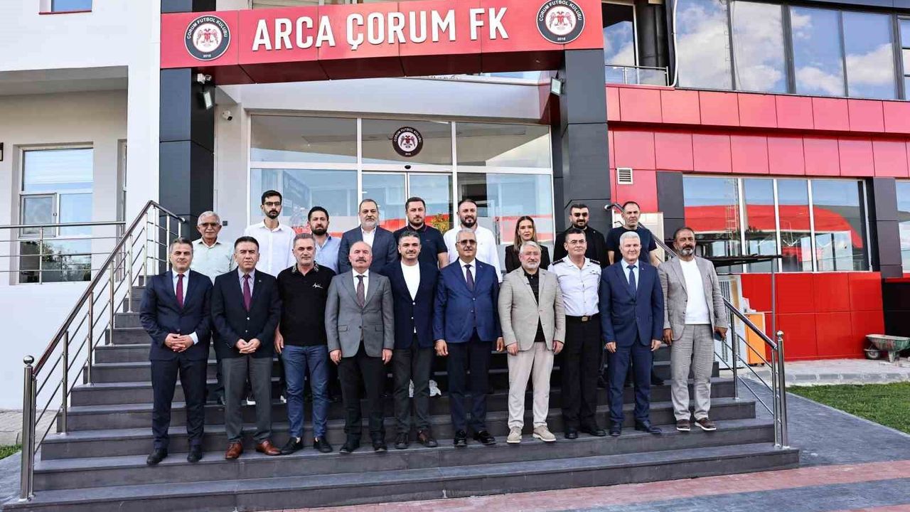 Çorum protokolünden Çorum FK'ya ziyaret: Kulüpp hedefleri istişare edildi