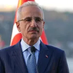 BAKAN URALOĞLU’NDAN SÜRMENE–OF YOLU  ÇALIŞMALARA GEÇİCİ ARA!