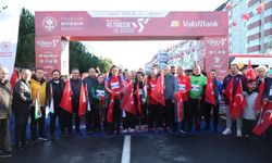 MARATON COŞKUSU VE PROTOKOLÜN ADIMLARI BİRLEŞTİ!