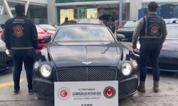 GÜMRÜKTEN USULSÜZ GEÇİRİLEN 65 LÜKS ARACA EL KONULDU: 22 GÖZALTI