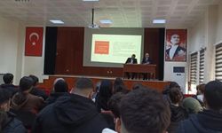 Sinop'ta gençlere dijital dolandırıcılık semineri