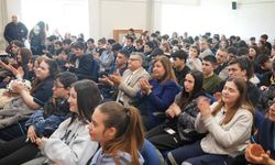 Sinop'ta öğrencilerden nefes kesen münazara