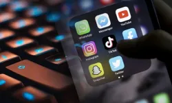 ÇOCUKLAR İÇİN SOSYAL MEDYADA YENİ DÜZENLEME YOLDA!