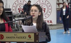 Amasya'da 23 Nisan törenini çocuk sunucu sundu, usta sunucuları aratmadı