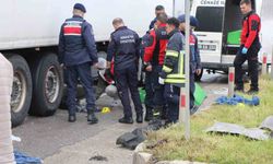 Otomobilden fırlayan bebek hayatını kaybetti