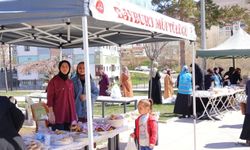 Bayburt'ta evlilik hazırlığındaki gençlere destek için hayır çarşıları açıldı