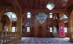 Çivisiz cami 2 asırdır ayakta