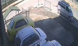 Motosiklet kaza anı kameralara yansıdı