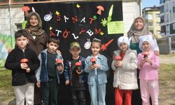 Ordu'da minik eller boyama ve ebru sanatıyla buluştu