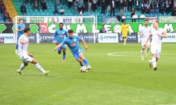 Trendyol Süper Lig: Çaykur Rizespor: 1 - Konyaspor: 1 (İlk yarı)