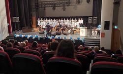 TRT TRABZON TSM ÇOCUK KOROSU’NDAN BEĞENİ TOPLAYAN KONSER