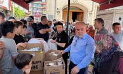 Alaplı'da yüzlerce vatandaşa aşure ikramı