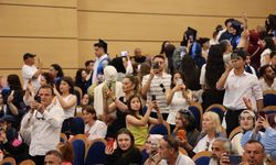 BEUN'da sağlık ordusunun yeni neferleri mezuniyet coşkusu yaşadı