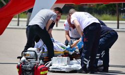 Çorum'da balkondan düşen çocuk ağır yaralandı, ambulans helikopterle Ankara'ya sevk edildi