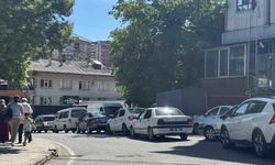 Metrelerce araç kuyruğu oluştu