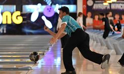 Ünilig Bowling Türkiye Şampiyonasında birinciler ödüllerini aldı