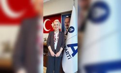 DUYGU SARAL YILMAZ: "ÇOCUĞUN ELİNE ALET DEĞİL KİTAP VERİLMELİ!"