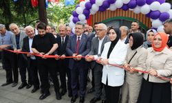 BAŞKAN GENÇ'TEN ANLAMLI AÇILIŞ: MEYDANA MOLA VE ŞARJ İSTASYONU!