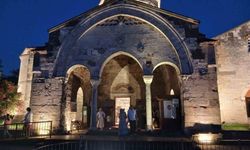AYASOFYA BÜYÜLEYİCİ AURA'SIYLA GÖZ DOLDURUYOR!