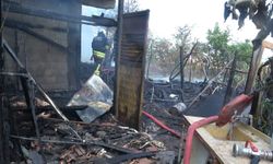 Bafra'da bağ evi alevlere teslim oldu: 1 büyükbaş hayvan telef oldu