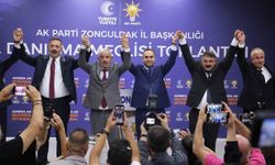 CHP'den istifa eden iki meclis üyesi AK Parti'ye geçti, rozetleri Bakan Kacır taktı