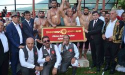 Karadeniz'in Kırkpınarı'nda altın kemer Mustafa Taş'ın