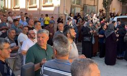 Tosya'da 19 kişilik umre kafilesi dualarla uğurlandı