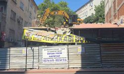 Vatandaşlardan iş yerinin yıkımında tepki
