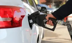 BENZİN VE MOTORİNE DEV ZAM: REKOR ARTIŞ
