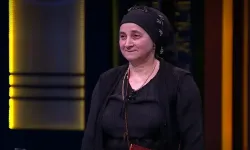 TONYALI EMİNE MASTERCHEF'E VEDA ETTİ! PİDE HAMURU YAKTI