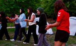 Gençler doğada kamp yaparak Düzce'yi keşfediyor