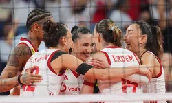 FİLENİN SULTANLARI İTALYA’YI DEVİRDİ, ÜST ÜSTE İKİNCİ KEZ AVRUPA ŞAMPİYONU!