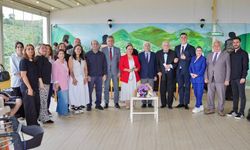 ATATÜRK’ÜN SEVDİĞİ ŞARKILAR, HUZUREVİ SAKİNLERİ İÇİN SESLENDİRİLDİ