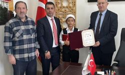 Bayburt'ta örgün eğitimle birlikte hafızlık programı 154'üncü mezununu verdi