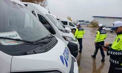 Düzce'de okul servis araçları sıkı denetleniyor