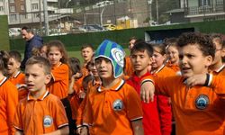 İyidere'de minik kalpler Gençlik Şöleni'nde buluştu