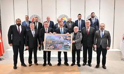 "CUMHURİYETİN KAZANIMLARI SAYESİNDE AYAKTAYIZ"