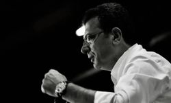 "İMAMOĞLU'NDAN SİYASETTE 'HIRSIZLIK' TEŞHİSİ: DİPLOMA, KREŞ, MAKAMI ÇALIYORLAR!"