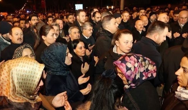 ACILARI PAYLAŞTI DAYANIŞMA GÖSTERDİ