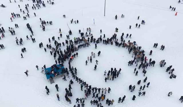 2 bin 400 rakımlı Aydıntepe Yaylası'nda kış festivali coşkusu