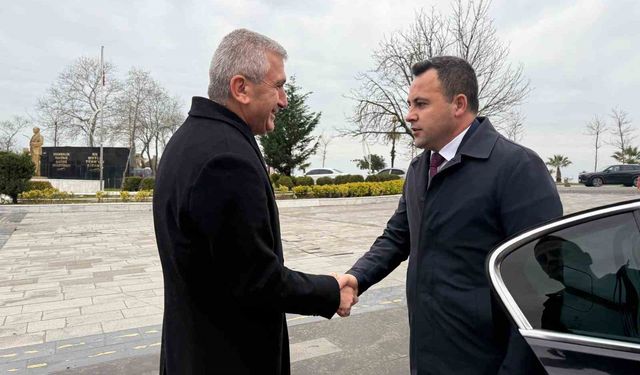 Akçakoca Kaymakamı Uzan görevine başladı