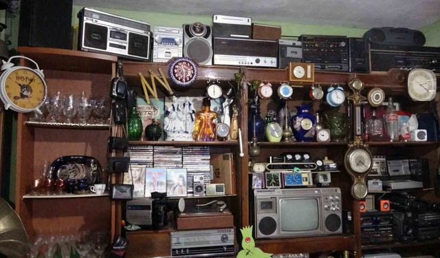 Antika tutkusu ile bodrum katını müzeye çevirdi