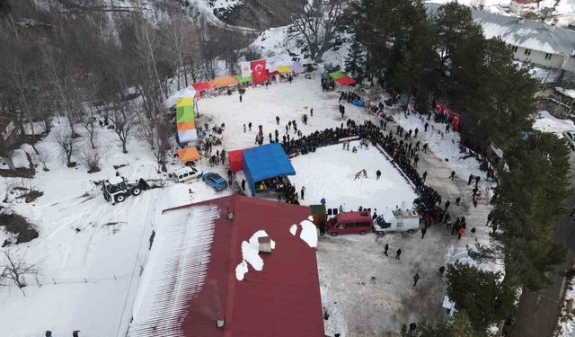 Artvin'de 300 yıllık kar üstü karakucak geleneği yaşatılıyor