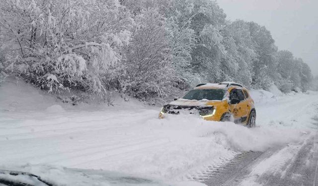 Artvin'in Şavşat ilçesinde eğitime kar engeli