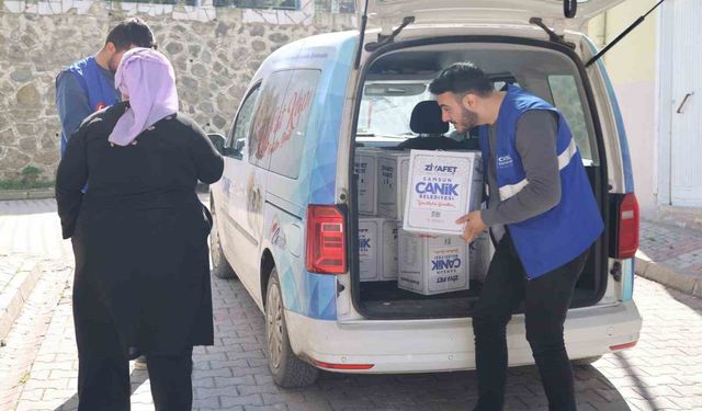 Başkan Sandıkçı: 'Sıcak yemek ve diğer desteklerimiz Ramazan ayında da sürecek'