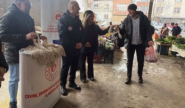 BAYBURT PAZARINDA SIFIR ATIK RÜZGARI!