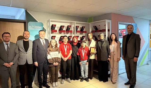 BİLSEM öğretmeni STAR programında bursiyer oldu