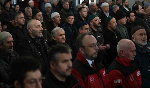 Bolu'da depremde hayatını kaybedenler dualarla anıldı