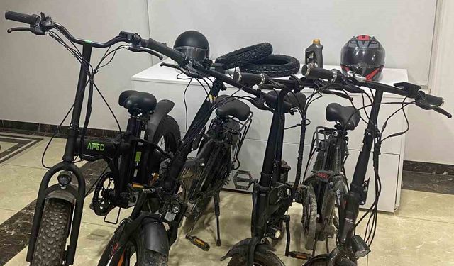 Çarşamba'da iş yerinden hırsızlığa 4 gözaltı