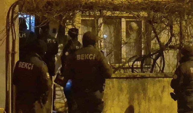 PENCEREDEN GİRDİ, POLİSİ ALARMA GEÇİRDİ!